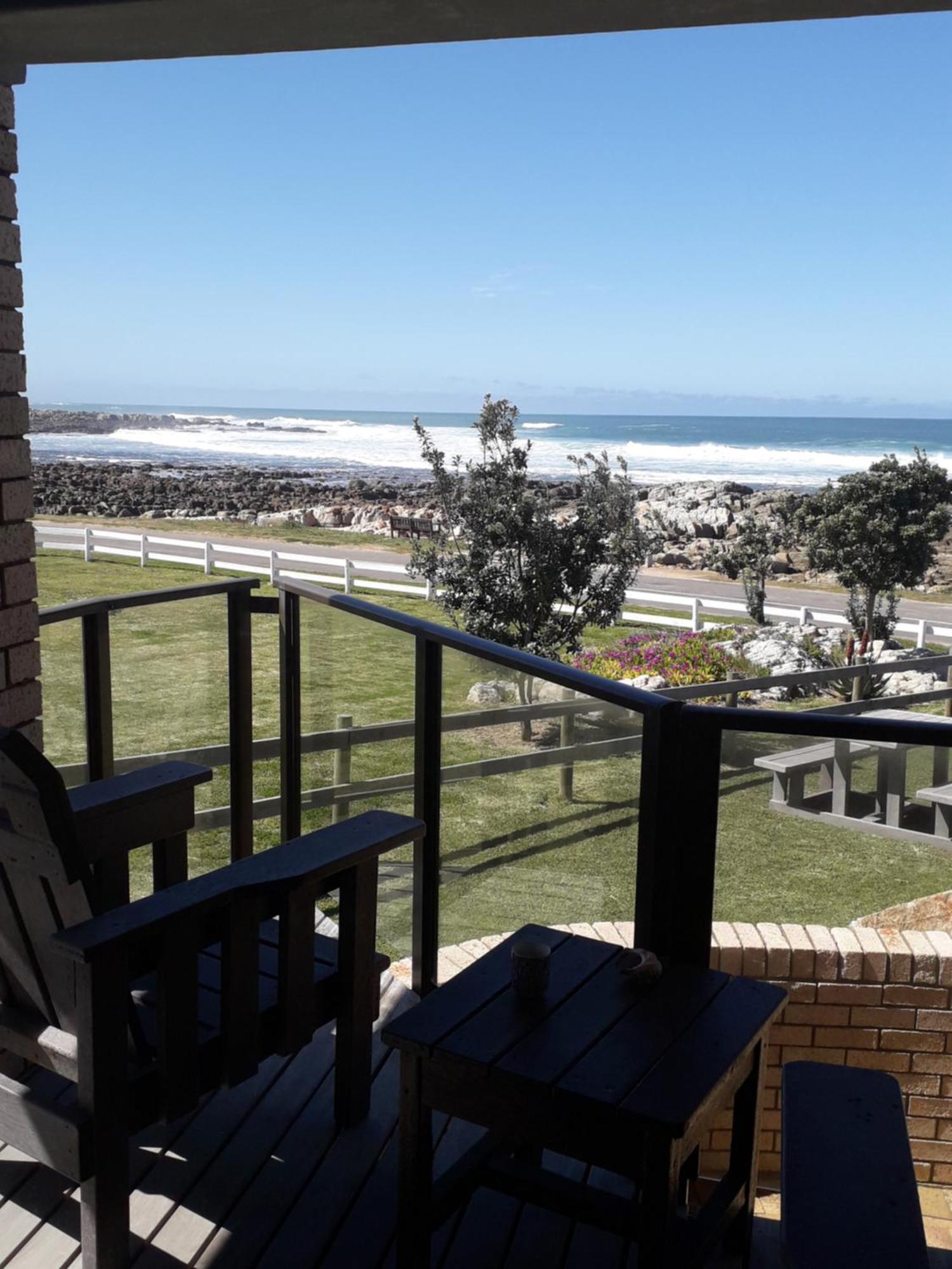 Little Rock Guesthouse Groot-Jongensfontein Buitenkant foto